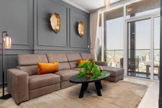 BLVD - Upgraded Highrise Suites - 1