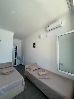 Guest House M&J Ureki - 4