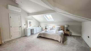 The Coach House, Barrells Court - 7