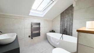The Coach House, Barrells Court - 6