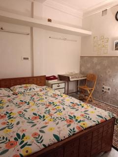 single room on ground floor - 3