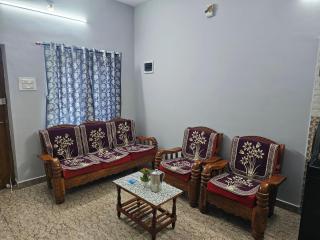 MANU Deluxe HOME STAY - 1