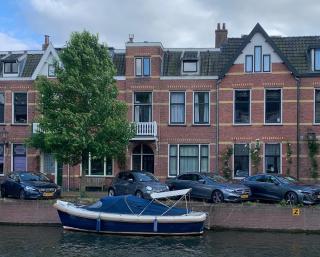 Luxurious-3-story-waterfront-Canal-House-near-Utrecht-and-Amsterdam-in-Maarssen-with-AC - 9