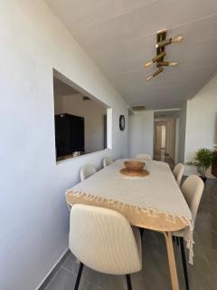 Carmel Nest - 3BR - Sleeps 8 - Free Parking - 8