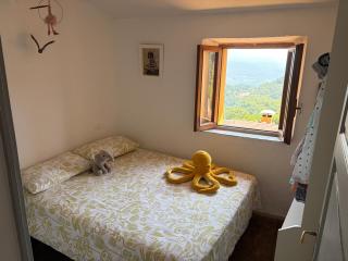 House - Sleeps 6 - Garden Parking Pet Friendly - 5