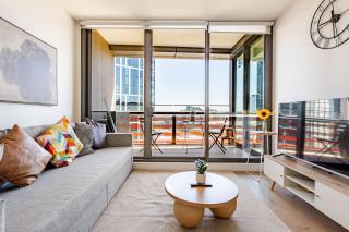 Yarra View 2BR With Parking & Step To Tram - 9