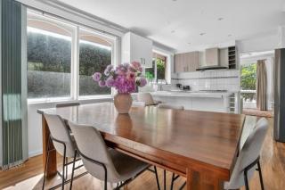 Spacious 4BR Home With Secure ParkingNear to Mall - 0