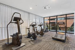 City View 2BR With Parking Step To Tram - 4