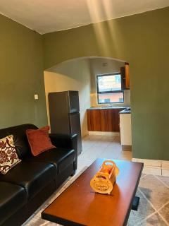 Ivory & Mane Estate - Helensvale - 6