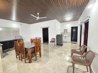 Meadow View Homestay - 8