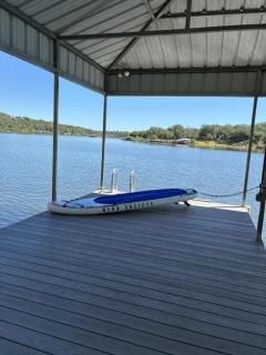 Natural Cliffside Oasis with Impressive Views, Gas Fireplace and Dock - 6