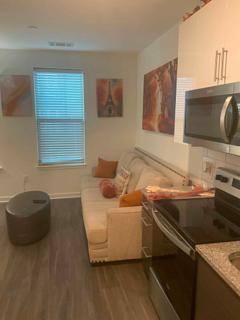 Radiant & Cozy - Memphis - 6