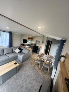 St Andrews - Brand New Luxury 3Bed Caravan - 4