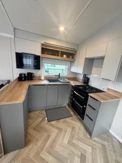 St Andrews - Brand New Luxury 3Bed Caravan - 1