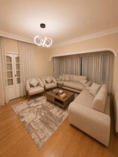 Royal 3BR Apartment in Zamalek - 9