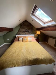 High Peak Hideaway - Hawthorn Cottage - 1