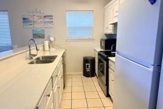 Morningside #201 Lovely condo close to beach access - 6