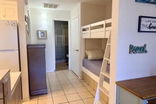 Morningside #201 Lovely condo close to beach access - 1