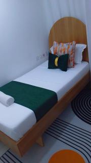 Wavefront Buxton Point Mombasa Town With Ac, Pool and Few Minutes to Nyali - 2