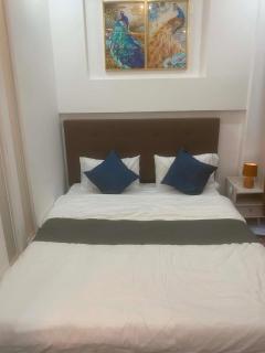 Belle Place at Royal Ocean Crest Mactan Tower A Unit 0808 with Balcony - 8