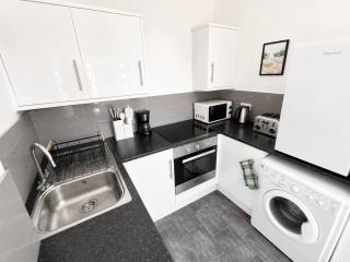 Free Parking Homely Gloucester Rd Flat Sleeps 3 - 4