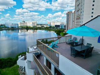 King Penthouse with Terrace Near Universal - 0