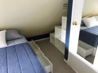 Sunset Balcony, King Bed, Beach Access, Pet Friendly - 8
