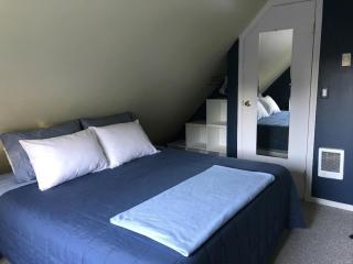 Sunset Balcony, King Bed, Beach Access, Pet Friendly - 6