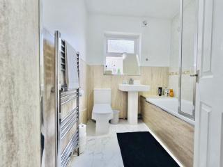 Room 4 Shared House in Bootle - 3