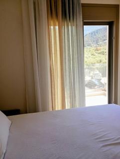 Luminous Luxury Apartments - 4
