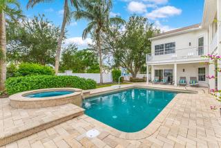 Siesta Key Marvel Pool SPA Deeded Beach Access - 0