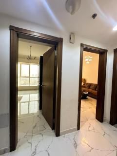 1-Bedroom Apartment with Balcony, Ajman - 2