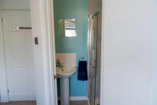Comfortable 1-Bed Flat in Devonport by MCPI Hosting, Ideal for Contractors & Business Stays with Free WiFi & Full Kitchen - 7