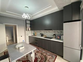 Spacious three-room apartment on Bokonbaev - 1