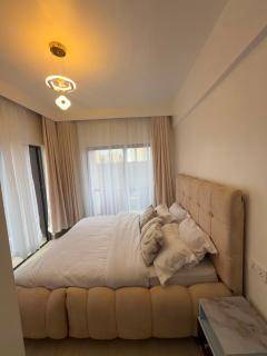 LuminaStays-Kilimani Executive 1 bedroom with heated pool and gym - 5