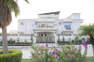 Mir Prime Hotels & Guest House - 0