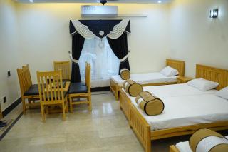Mir Prime Hotels & Guest House - 4