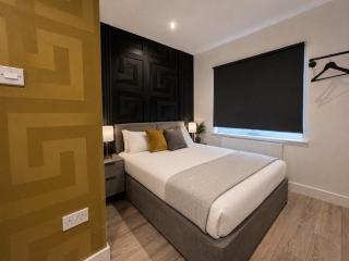 S10, Canterbury Ensuite, Wifi, Parking, Long stay - 7