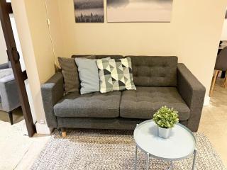 Deep Cove Guest Suite - 8