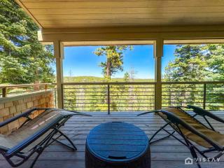 Summit Pines Hideaway - Amazing Mountain Views! - 2
