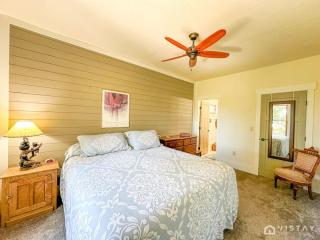 Summit Pines Hideaway - Amazing Mountain Views! - 7