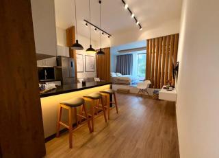 Modern apartment suite, 2 minutes from Downtown, only adults - 6