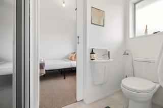 3BRM House in Auckland - Walk to Train, Lynn Mall and Westgate - 5