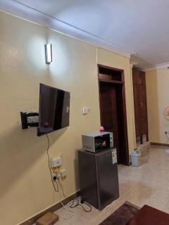 Bukoto Kisasi Rd Studio Apartment - 5