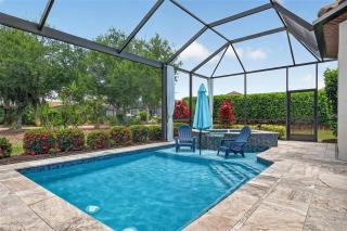 Gorgeous 3 bed house with private pool and golf! - 9