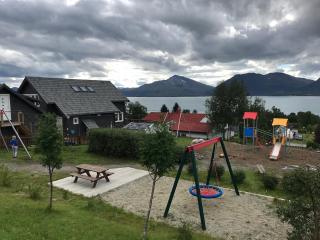 Northern light and midnight sun paradise - 6
