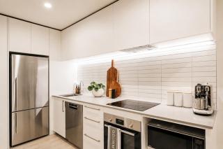 Bright & Airy on Tuam - 2Bedroom Apartment - 8