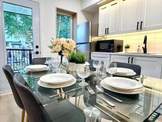 Prince Rupert suites: Modem 3B3B Kitchen & Laundry - 9