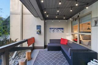 Luxe 2-Bed Ski-in Ski-out, On Hill - 2