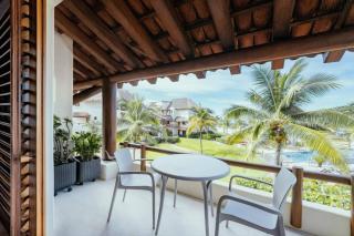 Las Palmas Complex Listings - 7